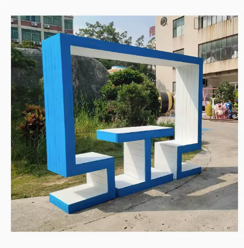 Outdoor frame seat decorative sculpture, large-sized for garden lawn, featuring a simple and modern custom design.