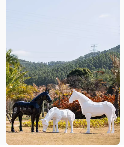 Outdoor large-scale geometric white horse fiberglass sculpture, realistic animal model decoration ornament.