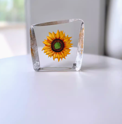 Swedish Maleras Sunflower Crystal Glass Art Desktop Ornament