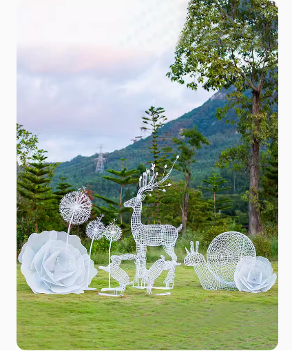 This stainless steel hollow-out sculpture features a graceful deer amidst blooming dandelions, adding a touch of elegance to any outdoor space.