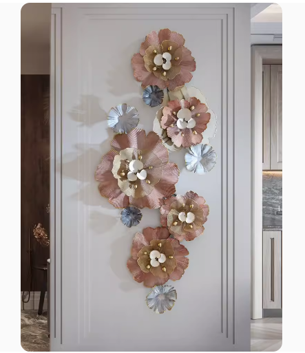 French-style luxury iron wall decor, suitable for living room sofa background wall, featuring three-dimensional flower ornaments, creative bed head wall hanging.