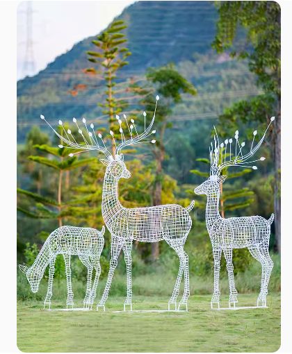 This stainless steel hollow-out sculpture features a graceful deer amidst blooming dandelions, adding a touch of elegance to any outdoor space.