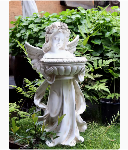 The European-style courtyard decoration, "Angel Alice," is a large resin outdoor floor ornament designed for villa living rooms and gardens.