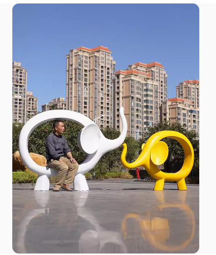 Outdoor Elephant Seat Sculpture Large-scale Sculpture, Popular Photo Spot Decoration