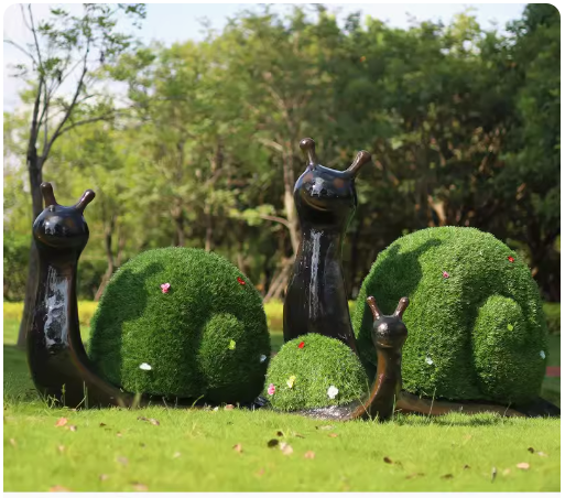 "Outdoor Garden Landscape: Simulated Green Snail Glass Fiber Sculpture Grass Mat Mushroom Rabbit Ornament Decoration"