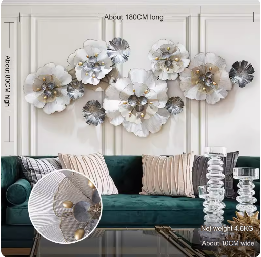 French-style luxury iron wall decor, suitable for living room sofa background wall, featuring three-dimensional flower ornaments, creative bed head wall hanging.