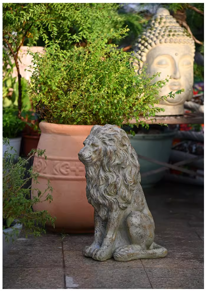 A large lion sculpture for the garden, evoking a sense of European vintage garden artistry.