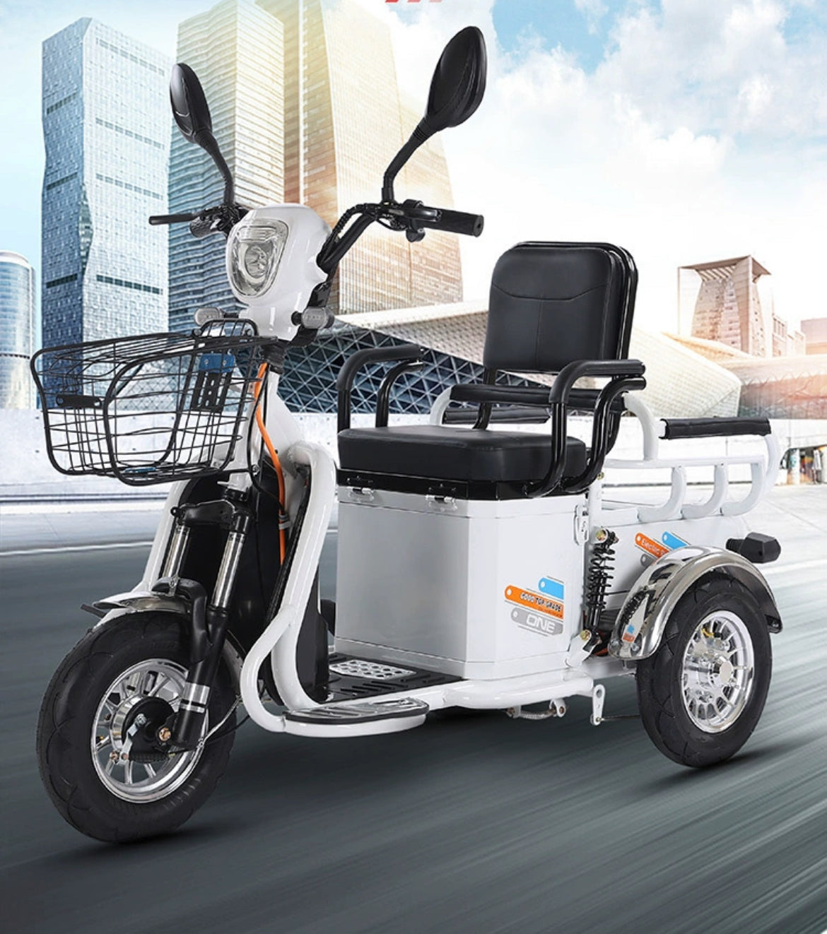 Family Cruiser: Electric Tricycle with a maximum power of 500w and 48v battery for Safe and Convenient Parent-Child Transportation