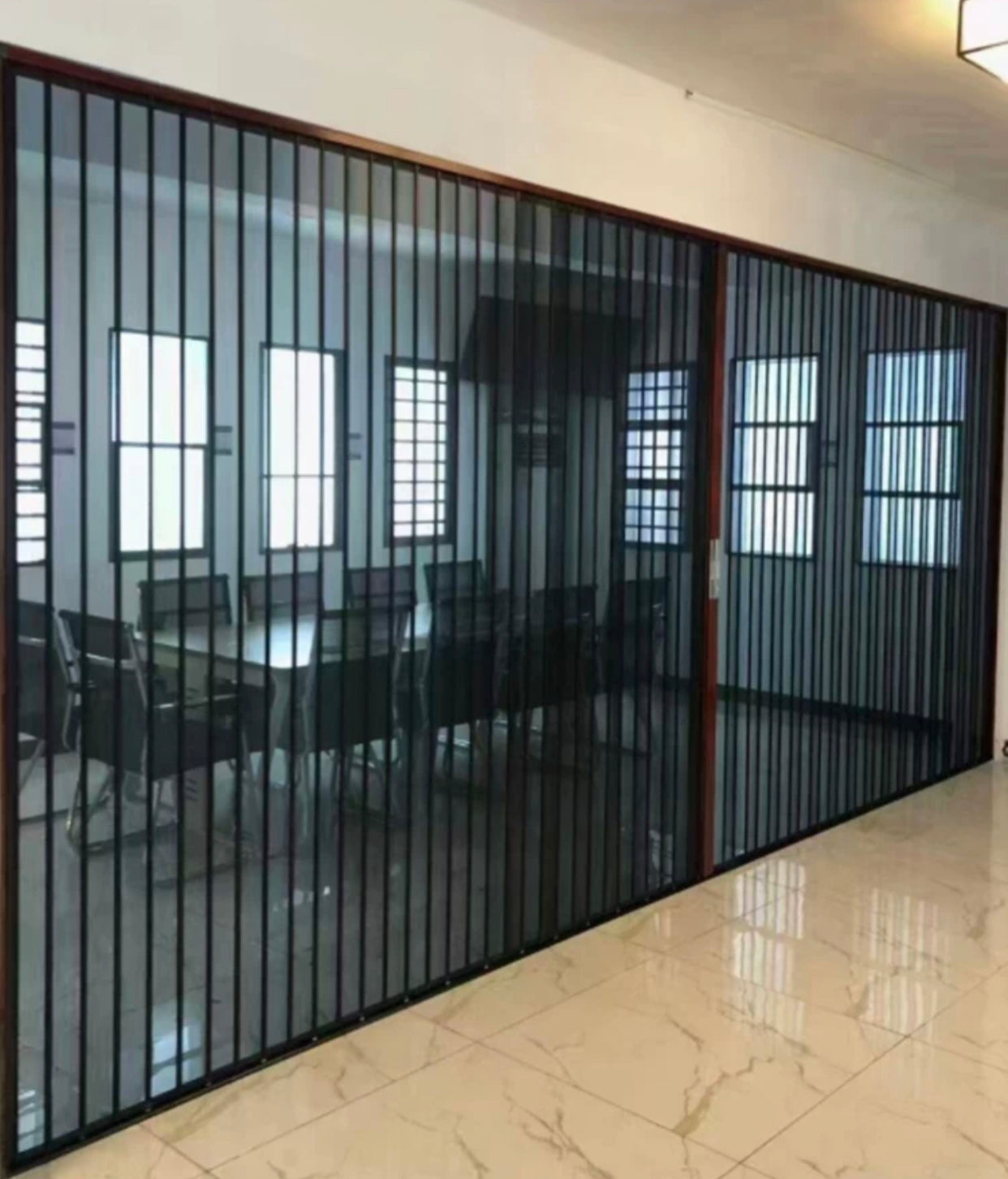 Diamond Mesh Folding Screen Door: Stylish Anti-Theft Solution with Telescopic Design